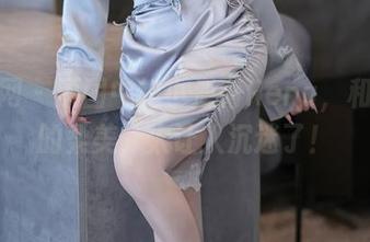秀人网 – 原图中的小海臀Rena，和姐姐的柔美，太让人沉迷了！