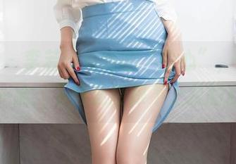 秀人网 – 李若汐和她的“甜心”,美图一波接一波,下载速度跟不上我的心情。