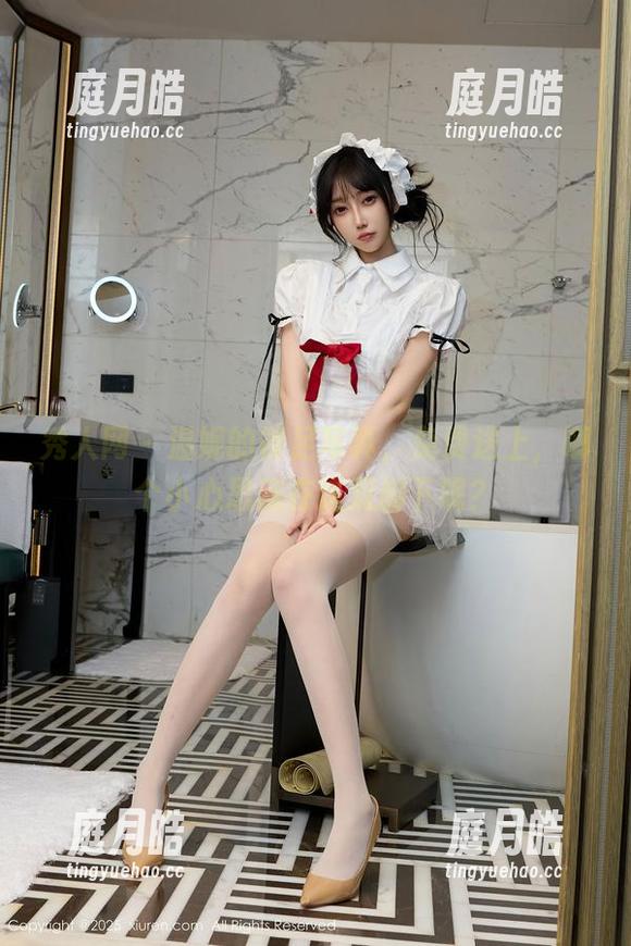 秀人网 - 温妮的裸足写真，免费送上，哪个小心思藏在这双脚下呢？