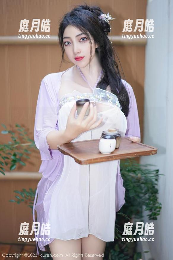 秀人网 - 白沫的红裙，原图？我只能说她气质超好，大概是要走个仙女路线吧，哈哈！