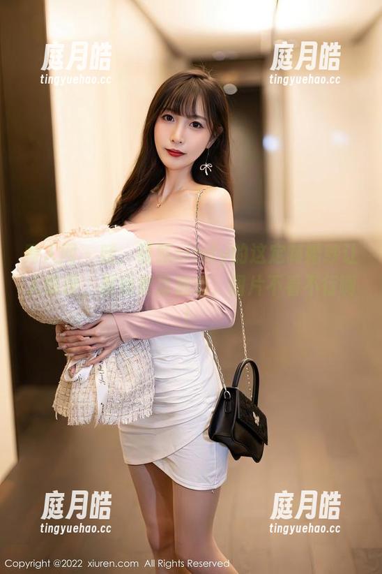 秀人网 - 哇，筱慧cindy的这定制婚纱让人惊讶，黑丝更显魅惑，图片不看不行啊！