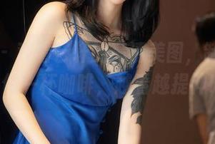 秀人网 – 观看艺轩的高清美图,制服正好像一杯咖啡,越看越提神!