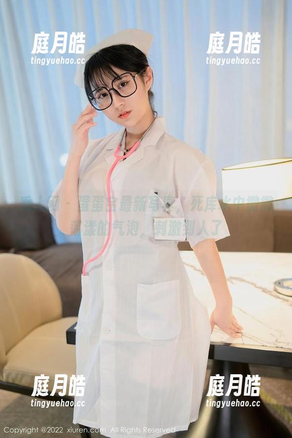 秀人网 - 蛋蛋宝最新写真，死库水中微微荡漾的气泡，刺激到人了