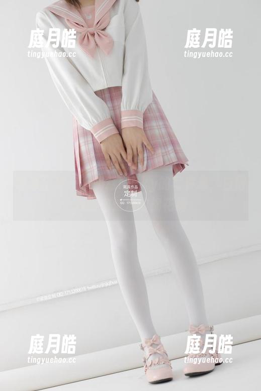 紧急企划 - 小奶糕Milky的写真集，白得像刚泡过澡的棉花糖