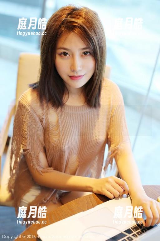 美媛馆 - 落入腿间的诱惑，沫晓伊baby私拍套图开启完美腿部之旅！