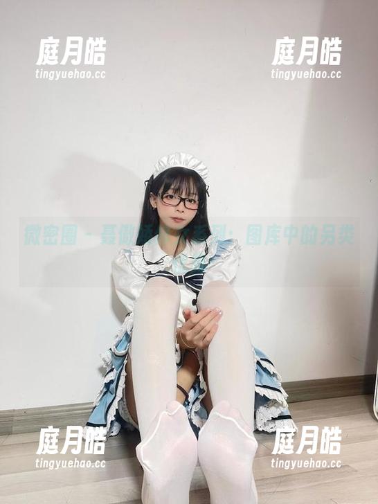 微密圈 - 聂傲娇修女系列：图库中的另类优雅