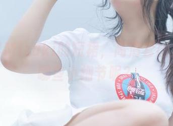 脱尾巴Mizuki的短裙,高清套图里藏了哪些小细节呢?