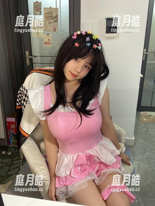 微密圈 - 图包：葱油饼er把兔女郎穿得像不像一只无辜的小兔子？