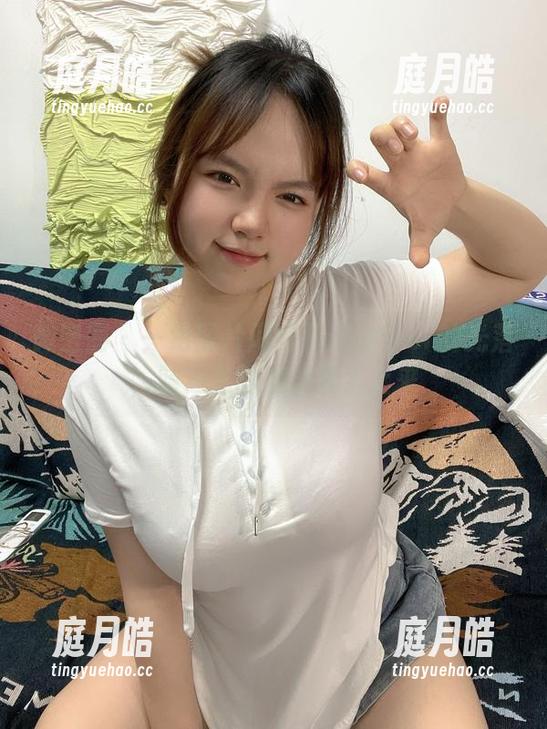 葱油饼er 微密圈 - 一组图片闪耀着葱油饼er的光落,脑海里的涟漪涌了上来