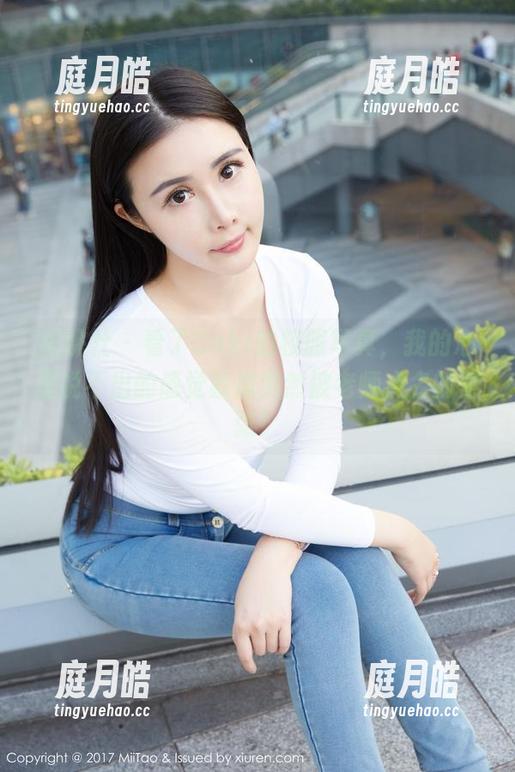 蜜桃社-Suki 蜜桃社 - 看了Suki的校服写真,我的心里说不出的感觉就像突然被老师点名的紧张!