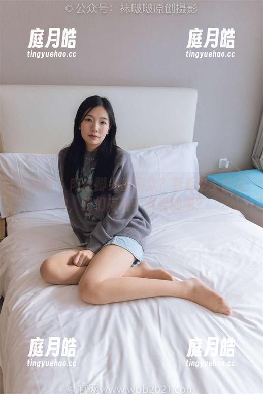 袜啵啵 - 肉丝脚尖加固款？看看芝士的私拍，我们有啥不满意的呢？
