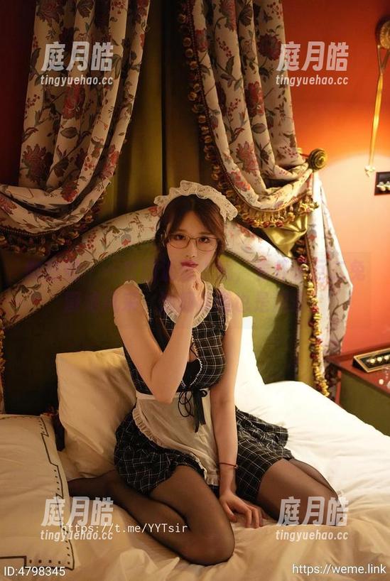 微密圈 - 一套图温馨上线，看轩子巨二兔厨娘风采，油烟味道也是浪漫！