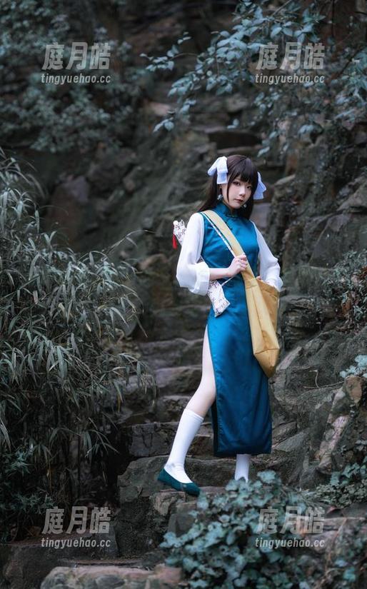 铁打萌萌_moi的“护士”风情，壁纸合集爽到飞！