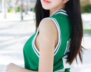 魅妍社 – 共享大白兔emma的女仆美图，一不小心就迷失在那裙摆里…