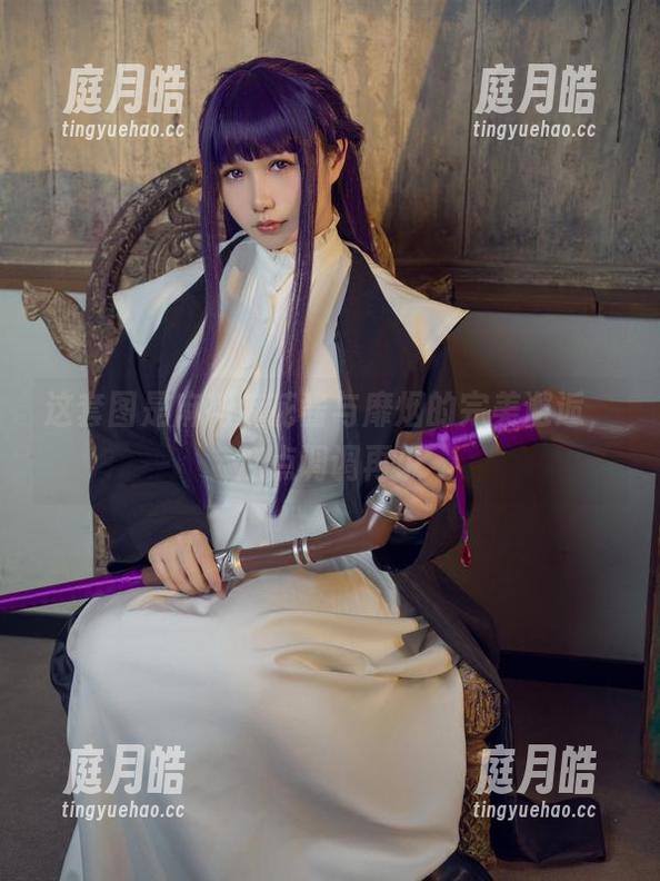 麻花麻花酱 这套图是麻花麻花酱与靡烟的完美邂逅,加点调调再说
